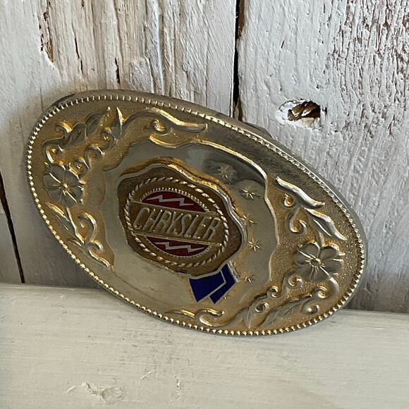 Vintage Chrysler Belt Buckle Automobile Retro Car Memorabilia Autogear - Picture 2 of 4